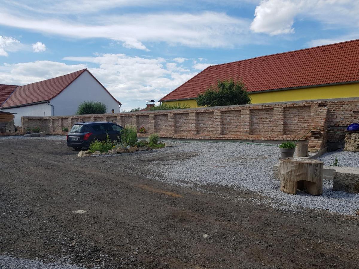 Ubytování Agnes Jaronice Exterior foto